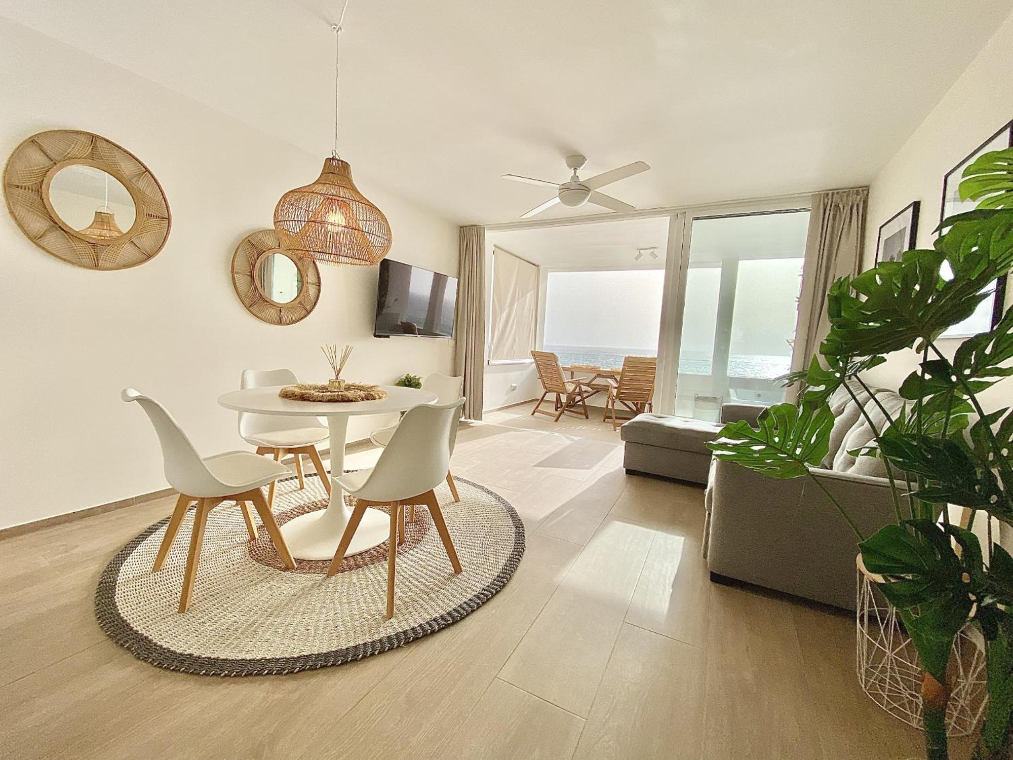 Beautiful Sea View Apartment กาเยาซัลวาเค ภายนอก รูปภาพ